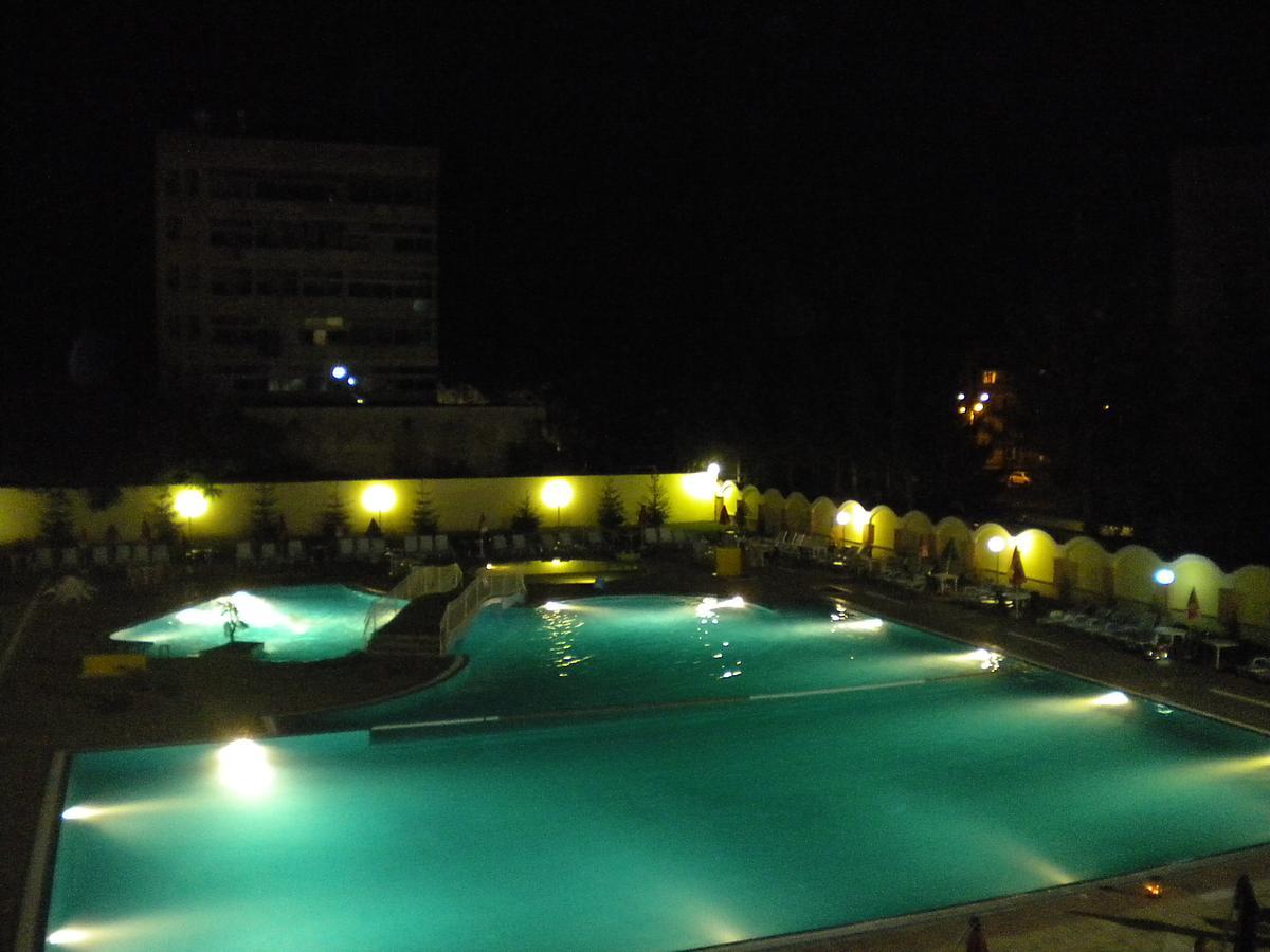 Hotel Mimoza Razgrad Exterior photo