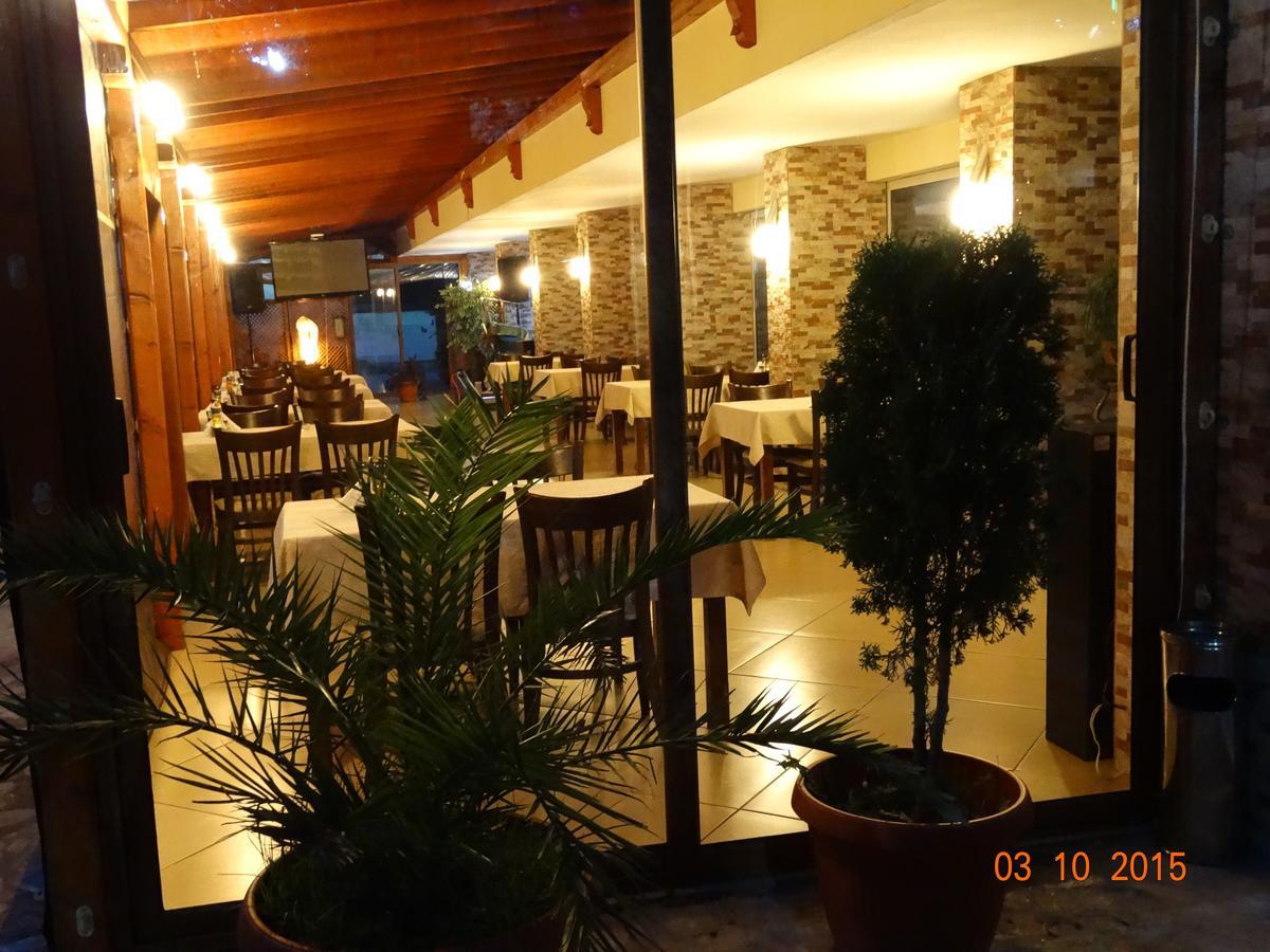Hotel Mimoza Razgrad Exterior photo