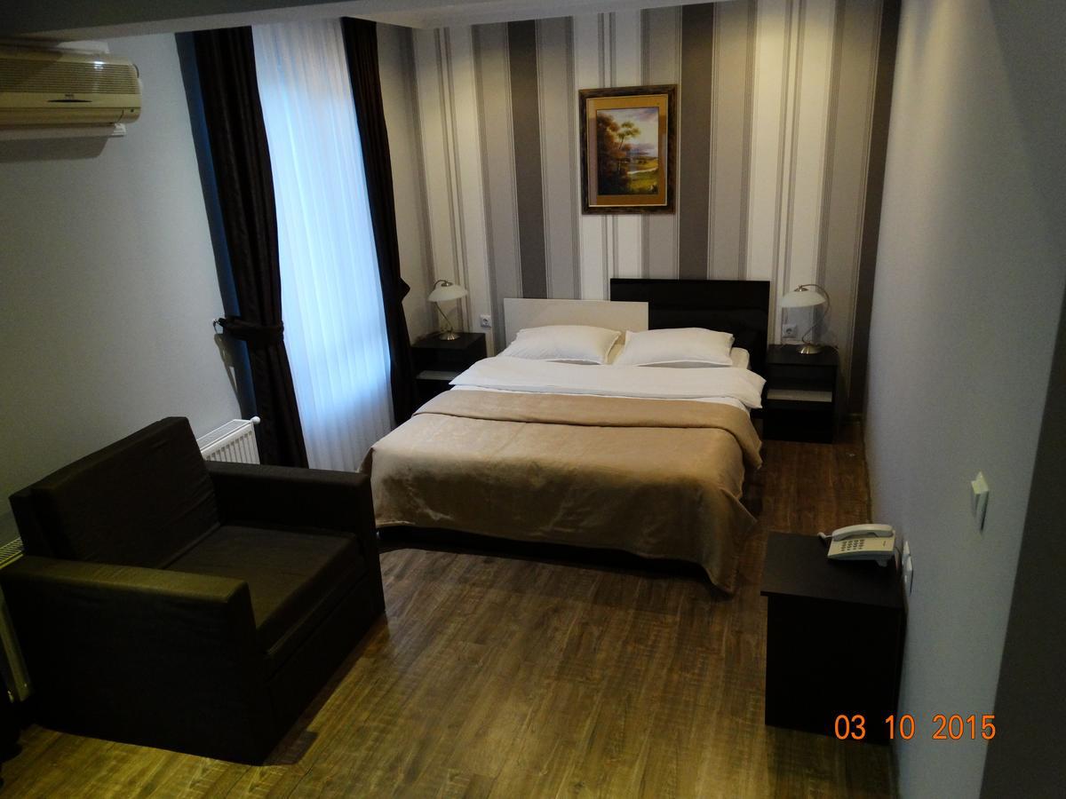 Hotel Mimoza Razgrad Exterior photo